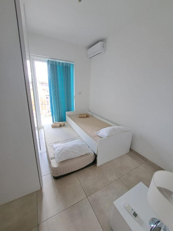 Modern Apartment In Gzira المظهر الخارجي الصورة